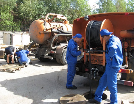 Обслуживание канализации в Казани выгодно от опытных профессионалов компании БытМастер